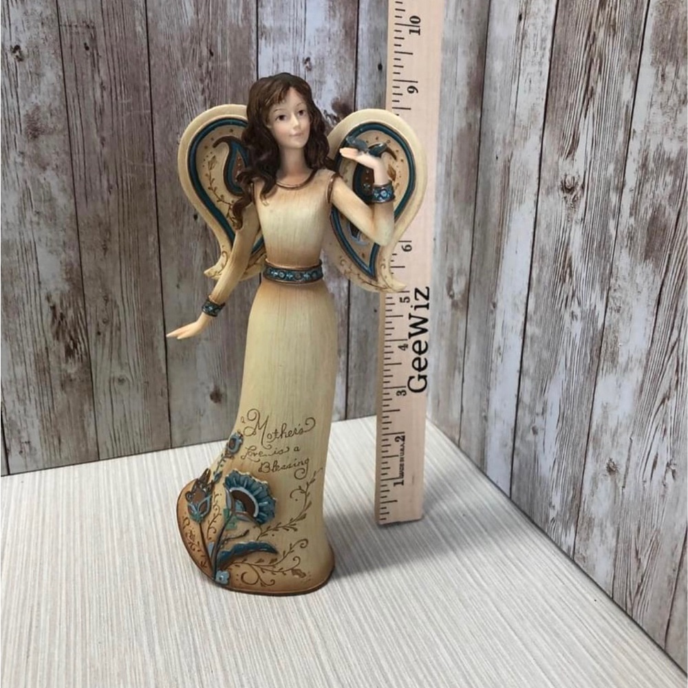 Perfectly Paisley 2008 Mother Angel 9” Figure “A Mothers Love is a Blessing”